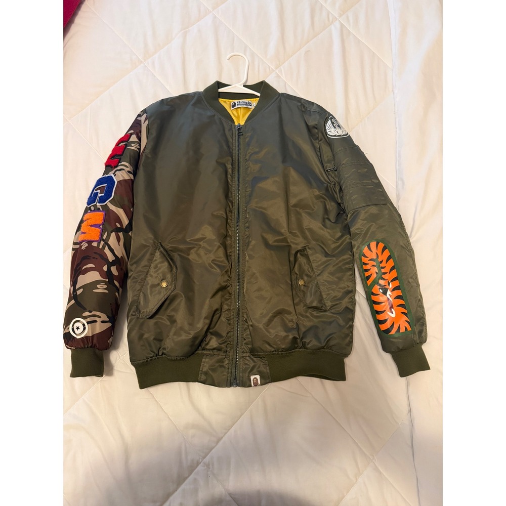 A Bathing Ape BAPE Shark Bomber Jacket Olive Green Camo WGM XL Mens